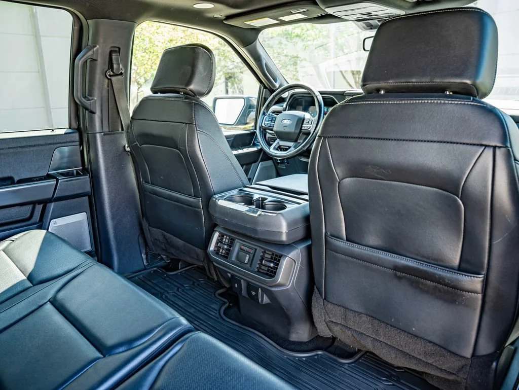 Used 2024 Agate Black Metallic Ford Lariat image 41