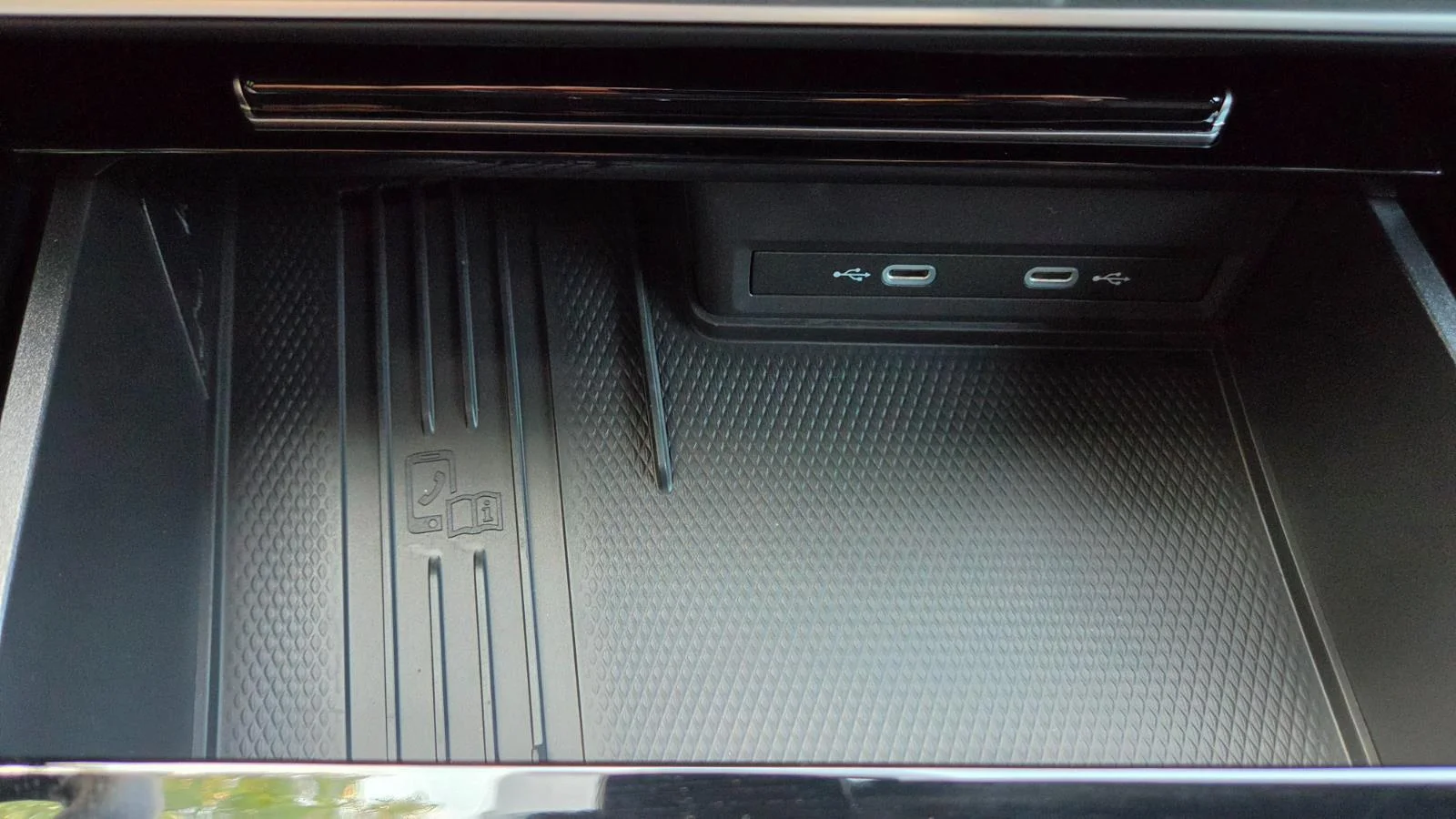 2026 Volkswagen Atlas Cross Sport SE w/Tech - Photo 36