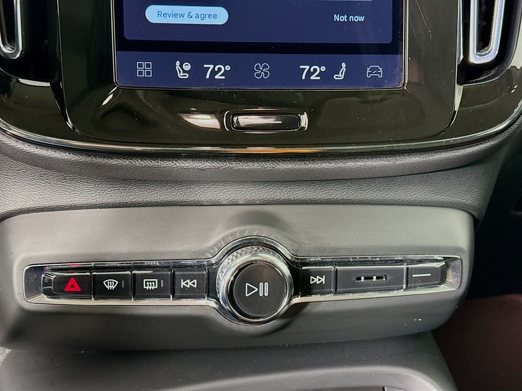 Used 2025 White Volvo B5 Plus Bright Theme image 15