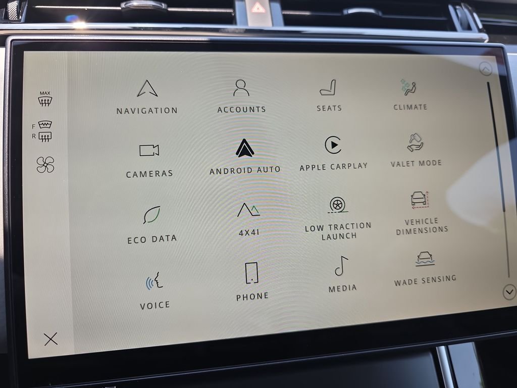 New 2026 Arroios Grey Land Rover S image 16