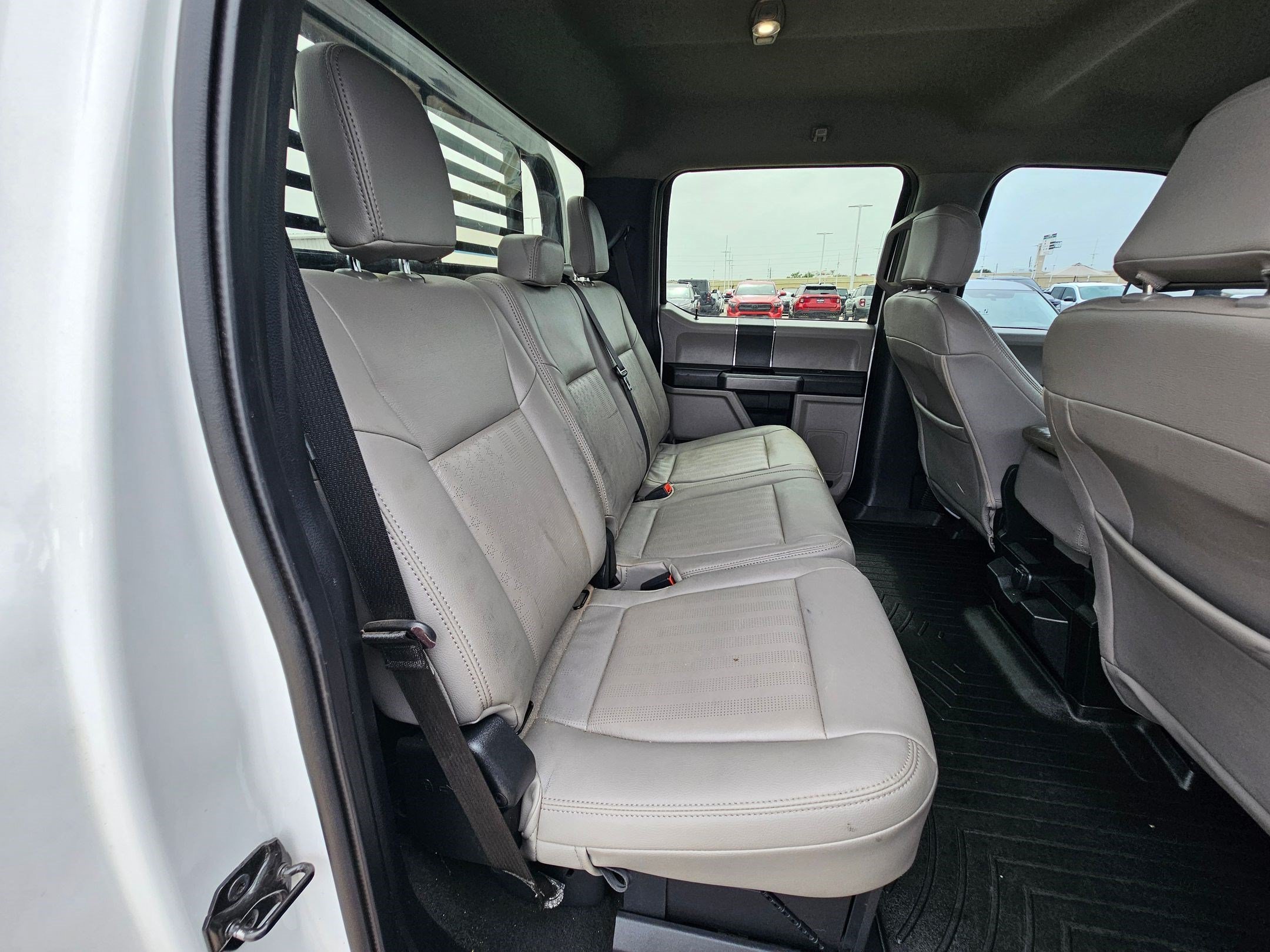 Used 2020 Oxford White Ford XLT image 23