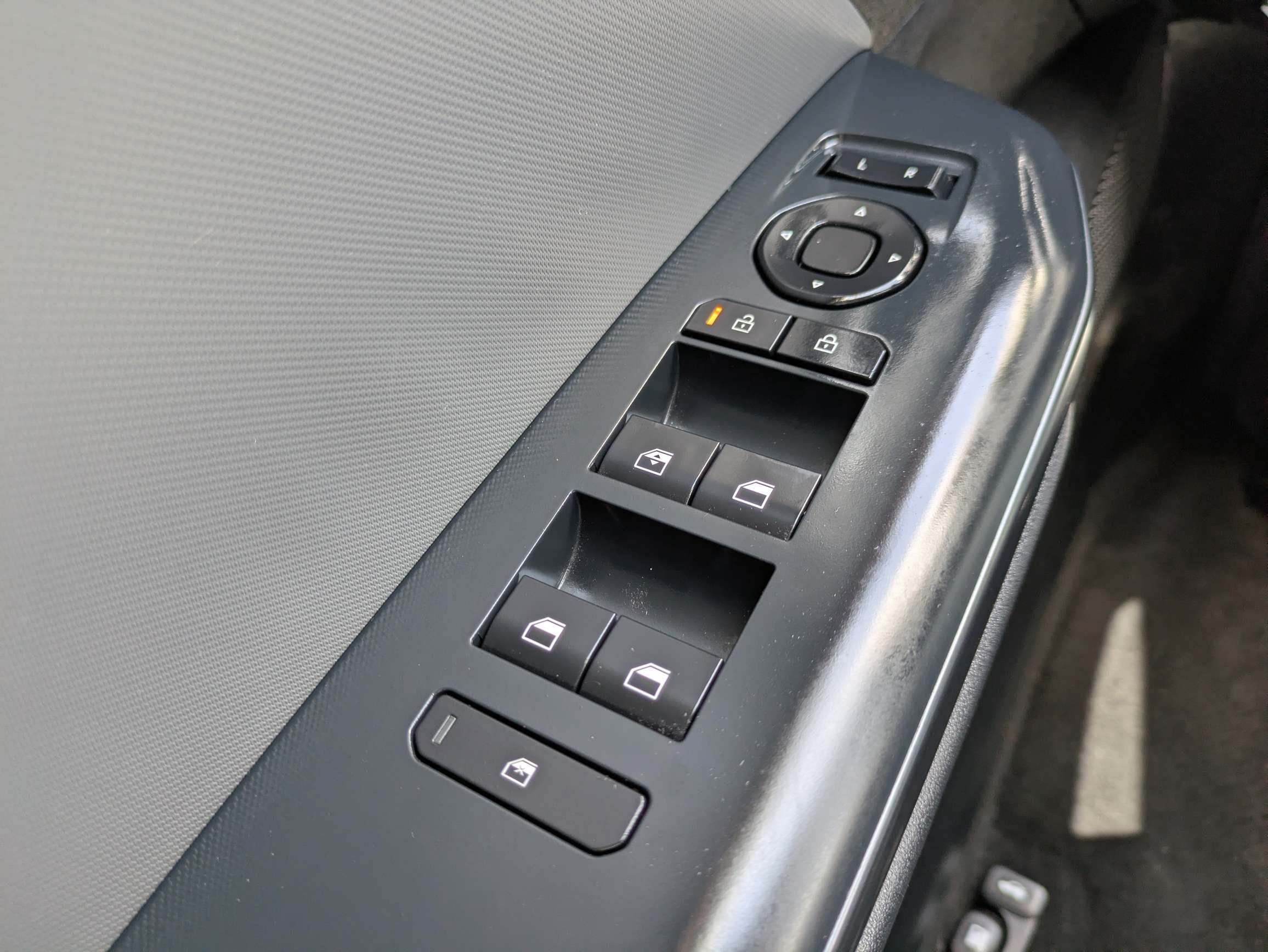 Certified Used 2025 Interstellar Gray Kia LXS image 26