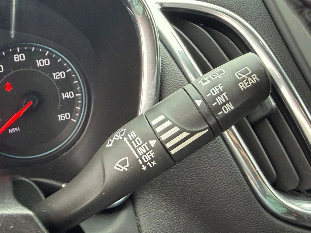 Used 2019 Blue Chevrolet LT image 33