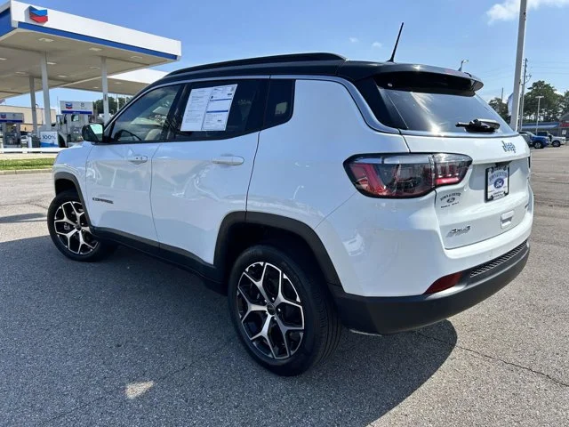 Used 2026 Bright White Clearcoat Jeep Limited image 33