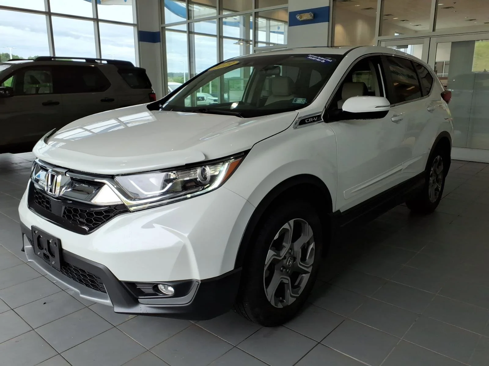 Certified Used 2019 Platinum White Pearl Honda EX-L image 8