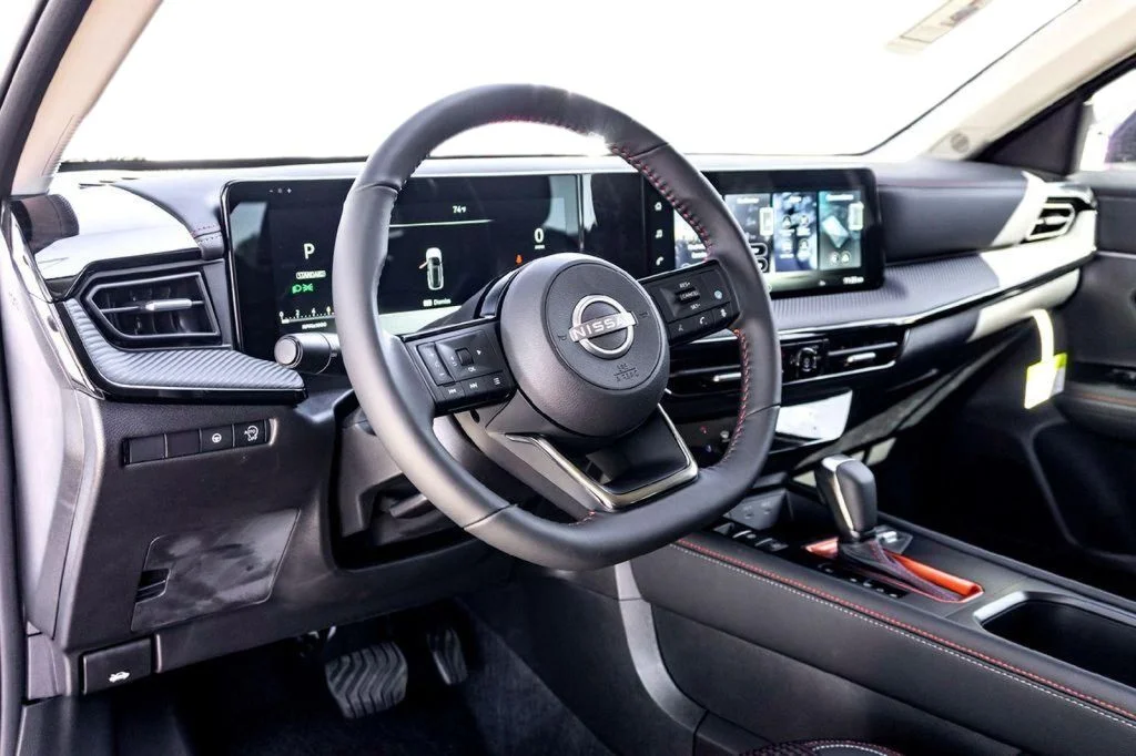 New 2026 White Nissan SR image 11