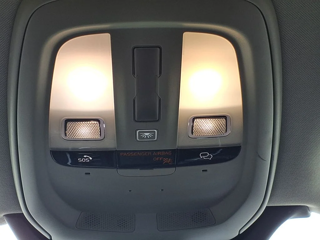 Certified Used 2024 Gray Volvo B6 Plus Bright Theme 6-Seater image 30