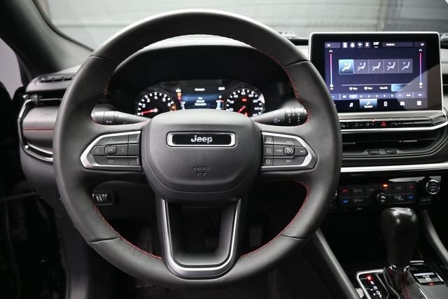Used 2024 Black Jeep Trailhawk image 3