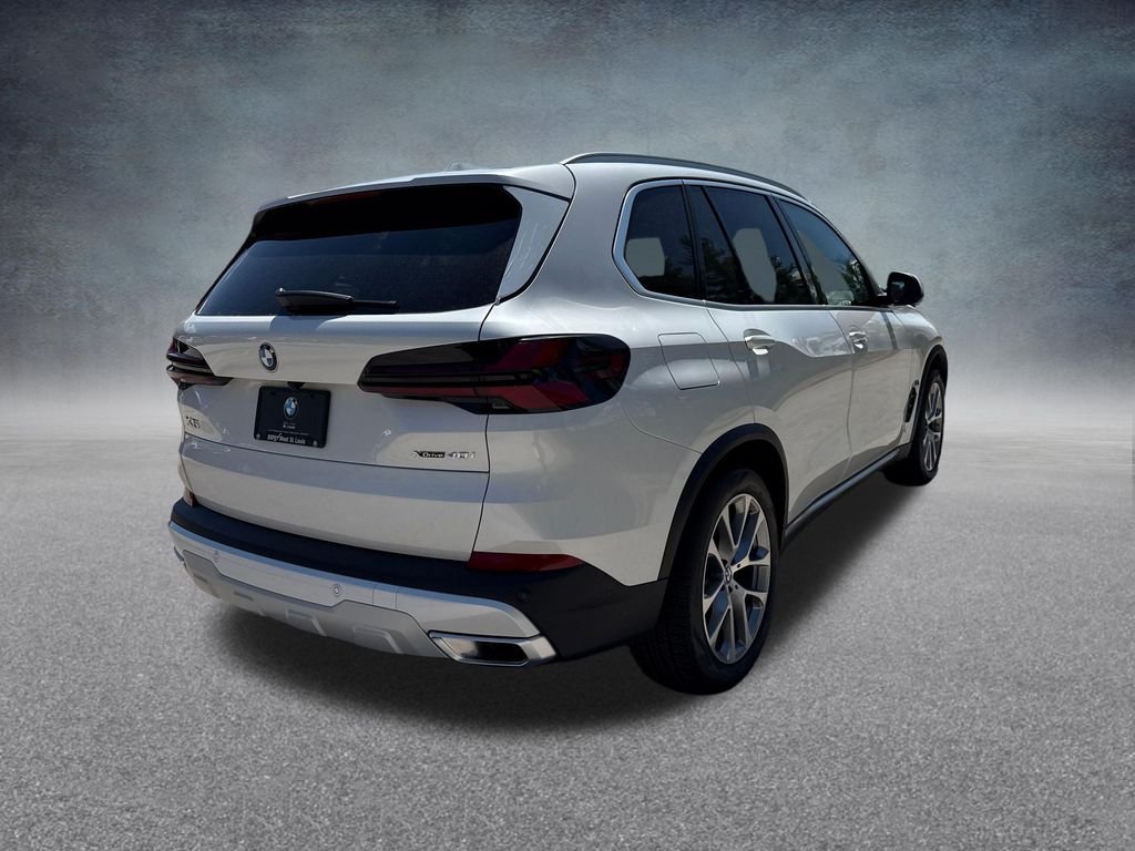 New 2026 White BMW xDrive40i image 5