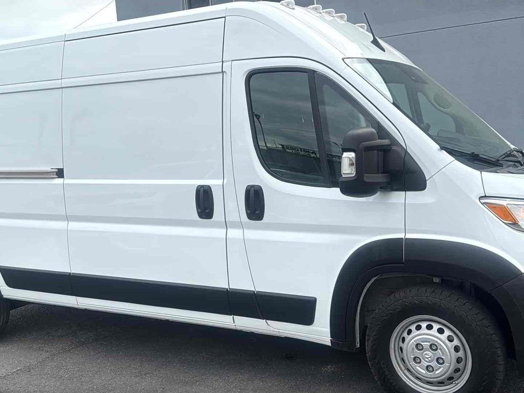 Used 2025 White Ram High Roof image 12