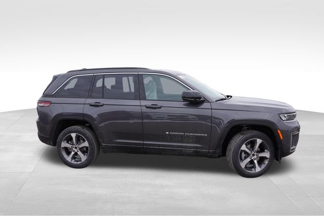 New 2026 Baltic Gray Metallic Clearcoat Jeep Limited image 2