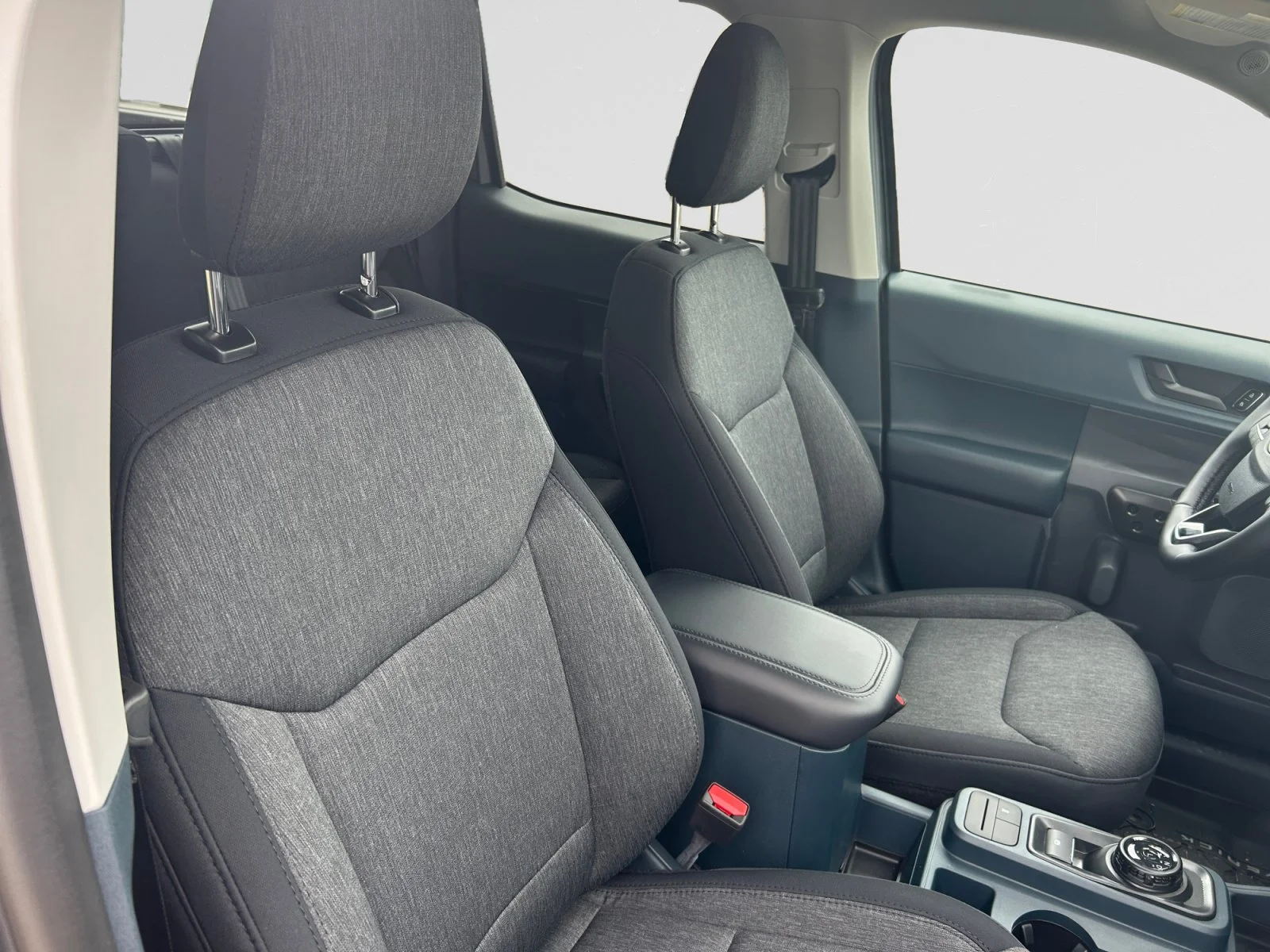 New 2026 Carbonized Grey Metallic Ford XLT image 11