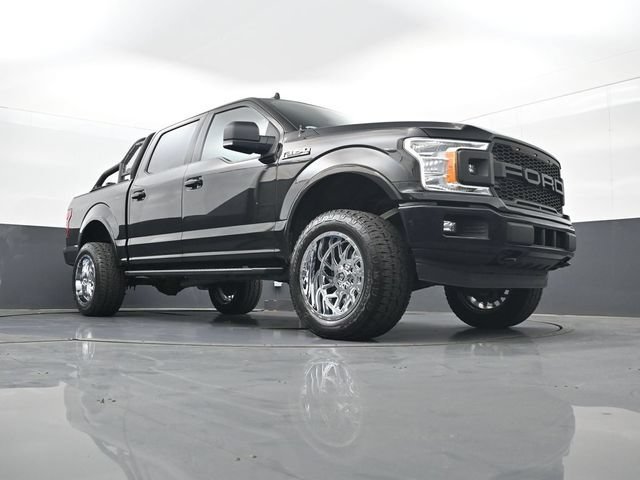 Used 2020 Black Ford XLT image 23