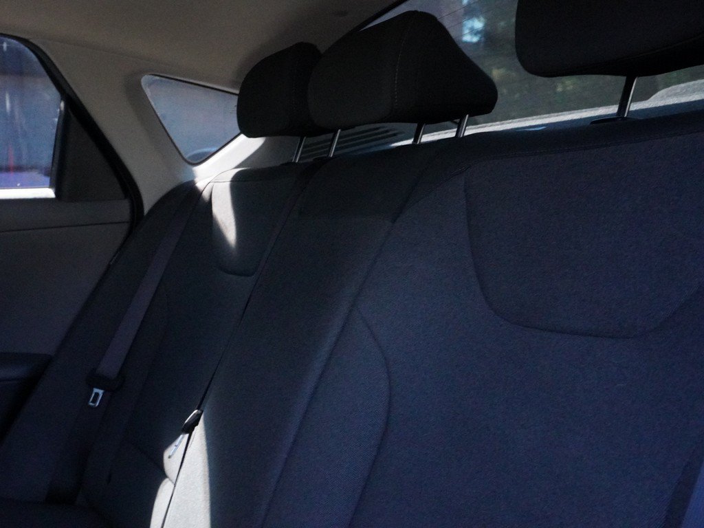 Used 2025 Black Kia LXS image 27