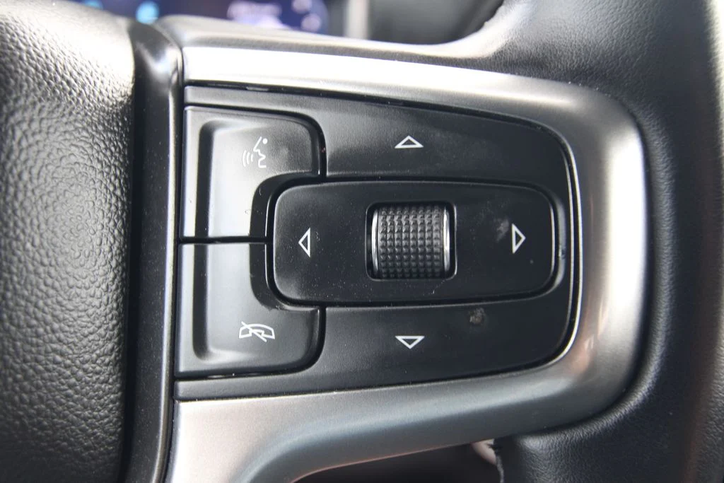 Used 2026 White Chevrolet RST image 23