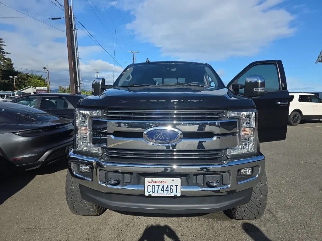 Used 2019 Black Ford Lariat image 5