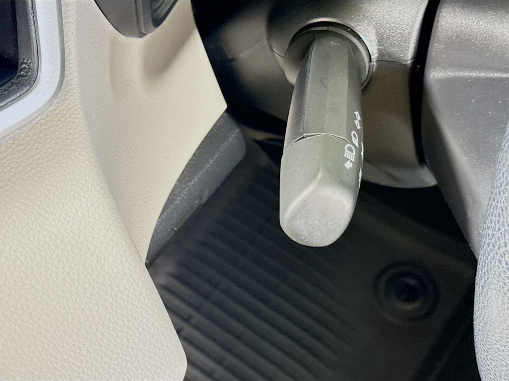 Used 2023 Ice Cap Toyota LE image 10