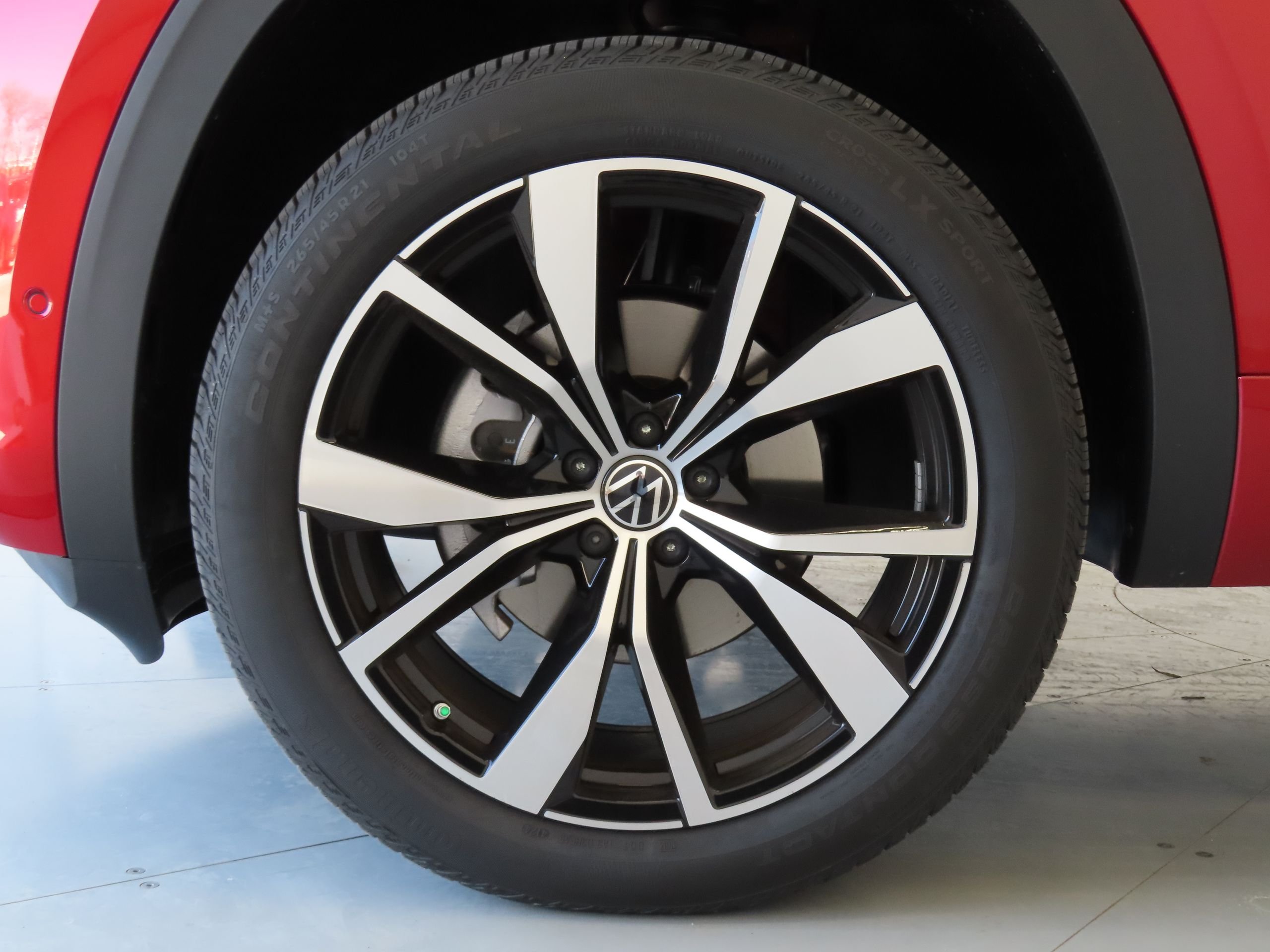 New 2025 Blue Volkswagen 2.0T SEL Premium R-Line image 28