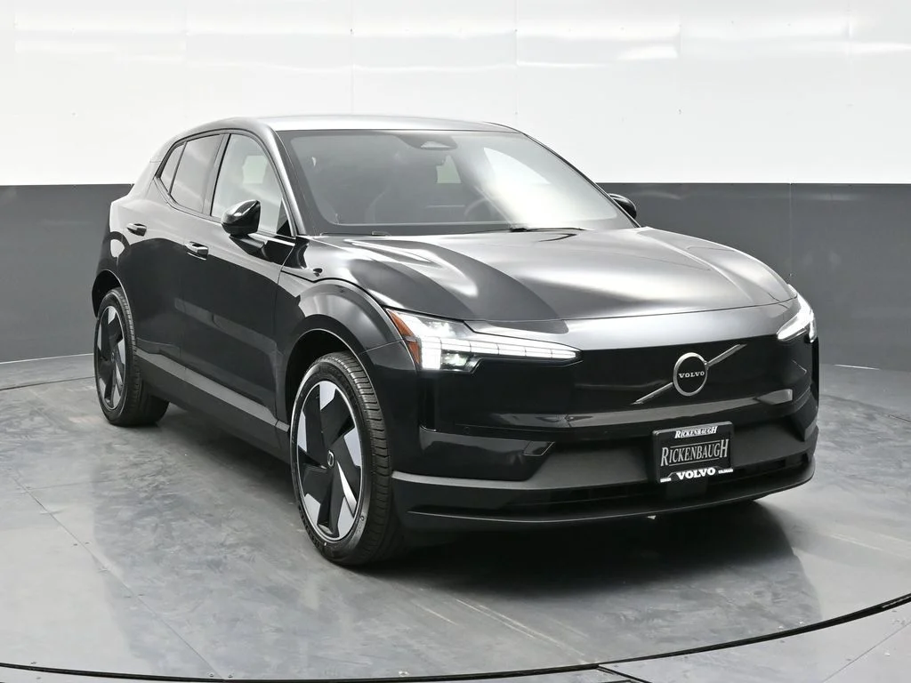 2026 Volvo EX30 Twin Motor Performance Plus's photo