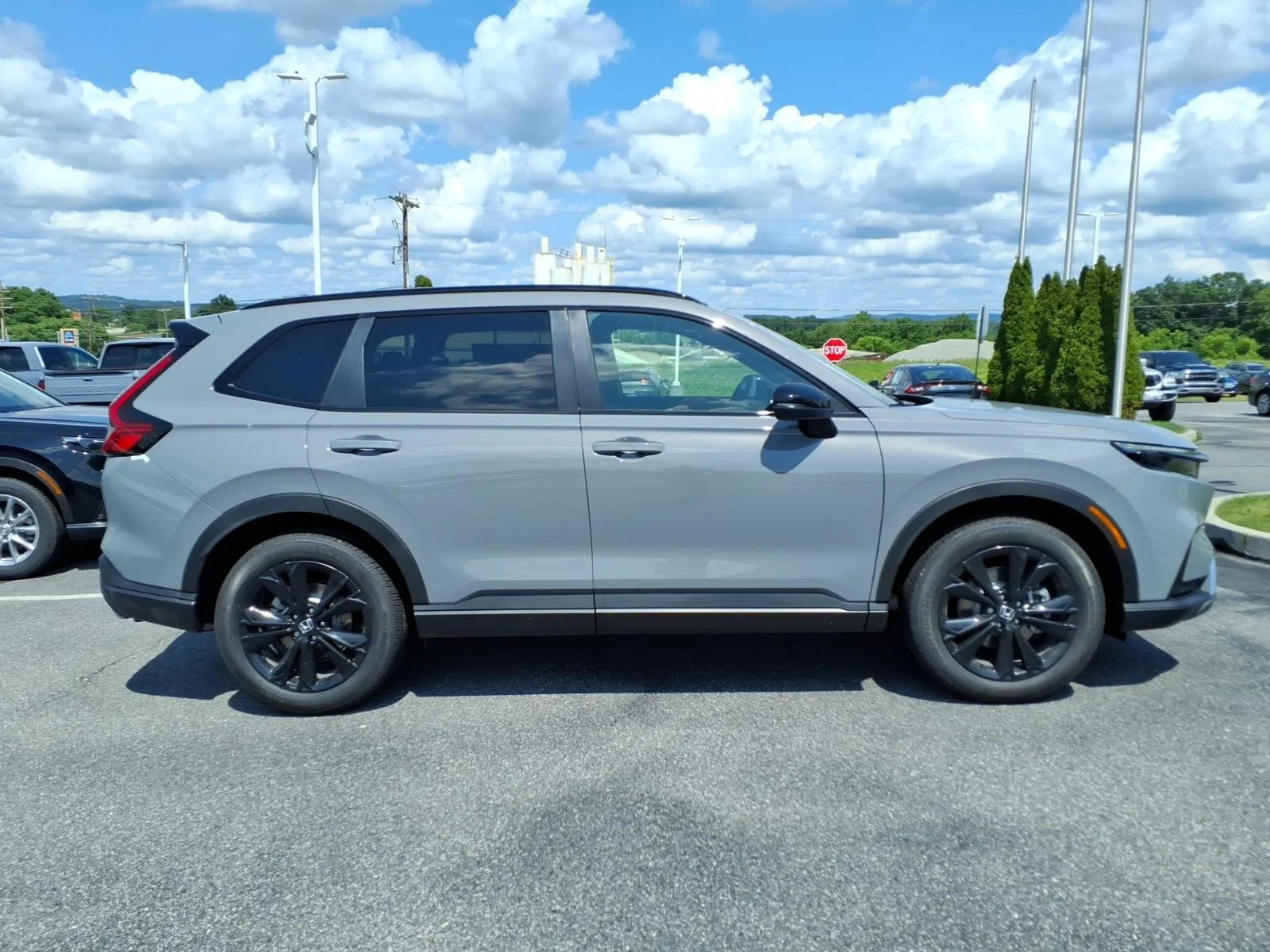 New 2026 URBAN GRAY PEARL Honda Sport Touring image 2