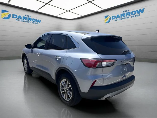 Used 2022 Blue Ford SE image 3