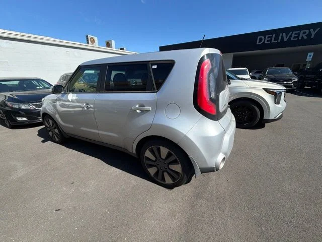 Used 2015 Silver Kia Exclaim image 6