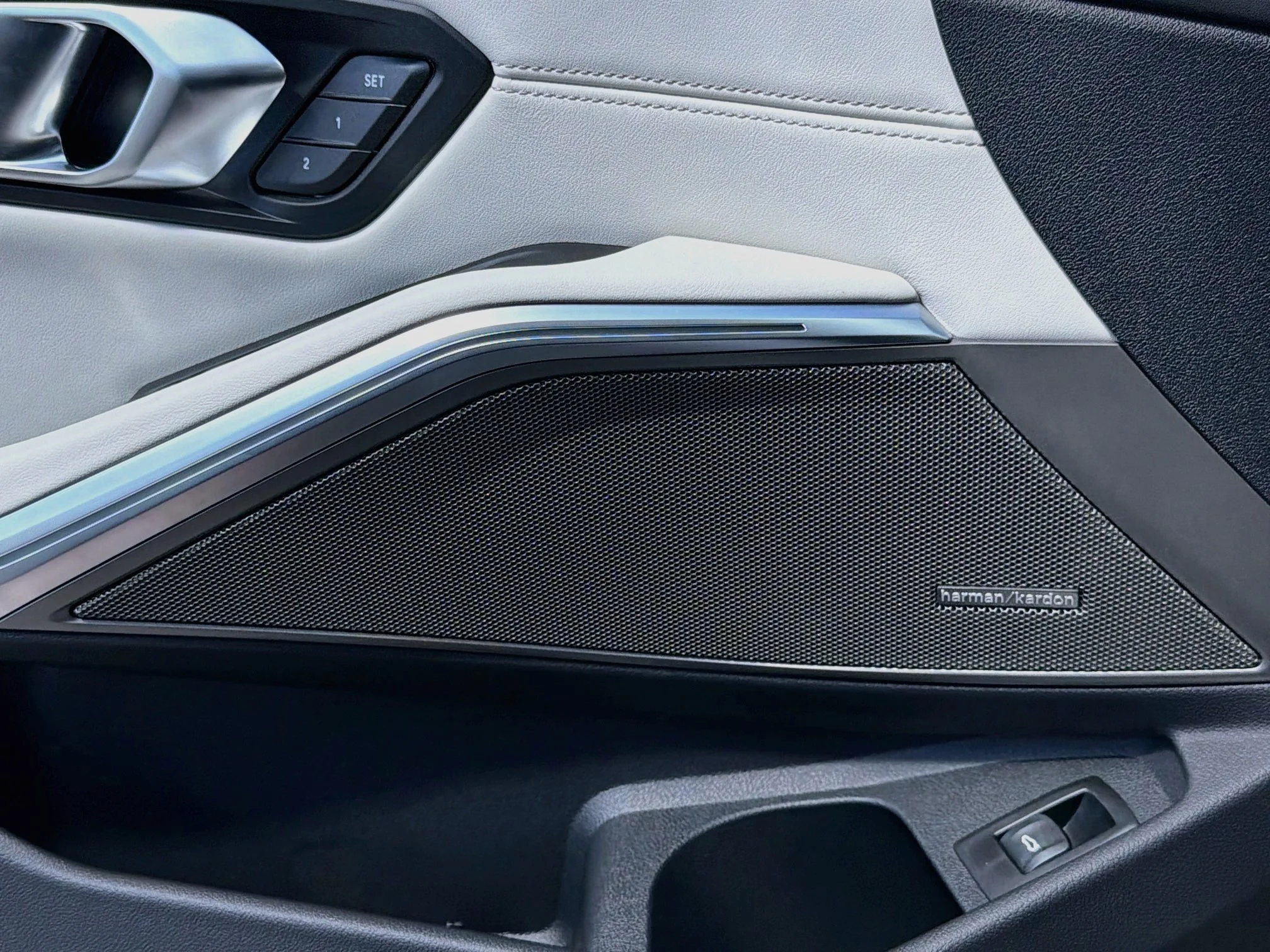 New 2027 Black Sapphire Metallic BMW Competition xDrive image 24