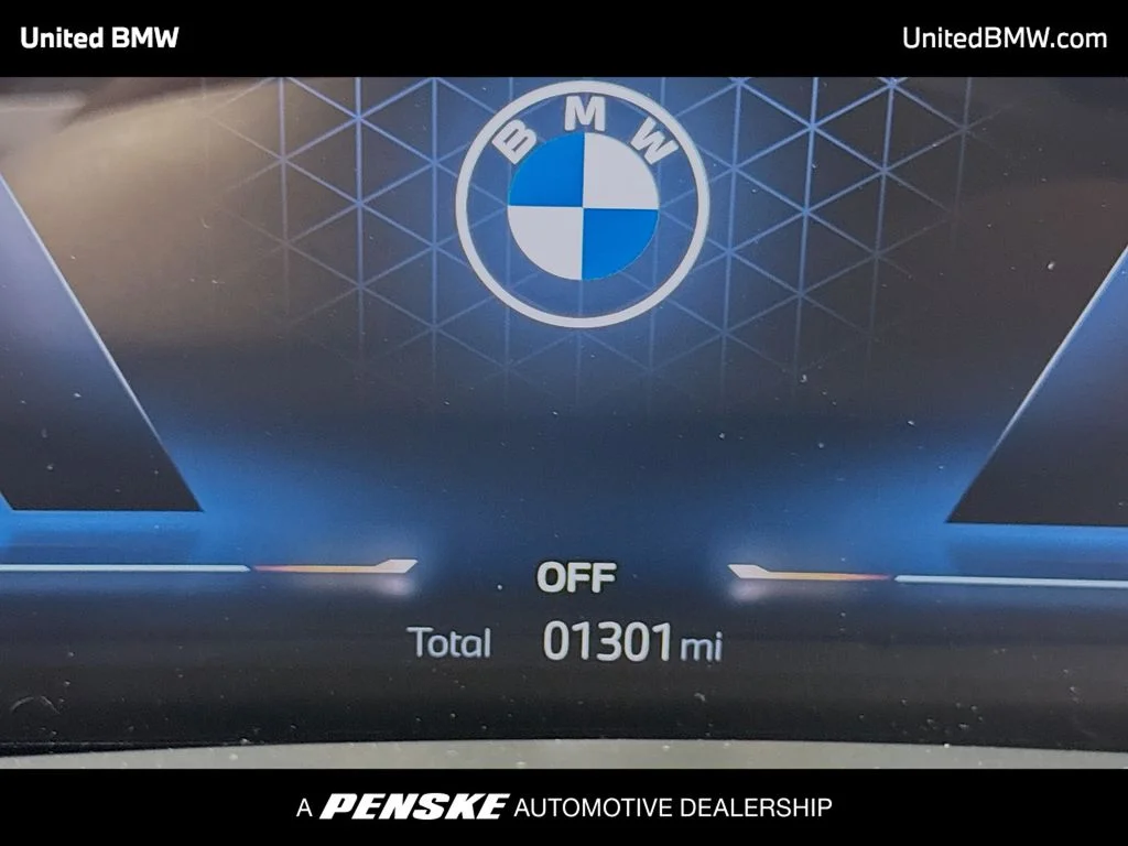 Used 2025 Gray Metallic BMW sDrive40i image 7