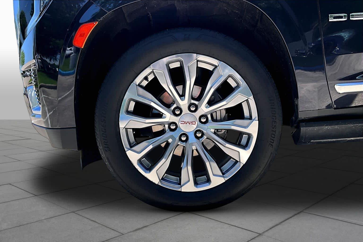 Used 2024 Titanium Rush Metallic GMC Denali image 10