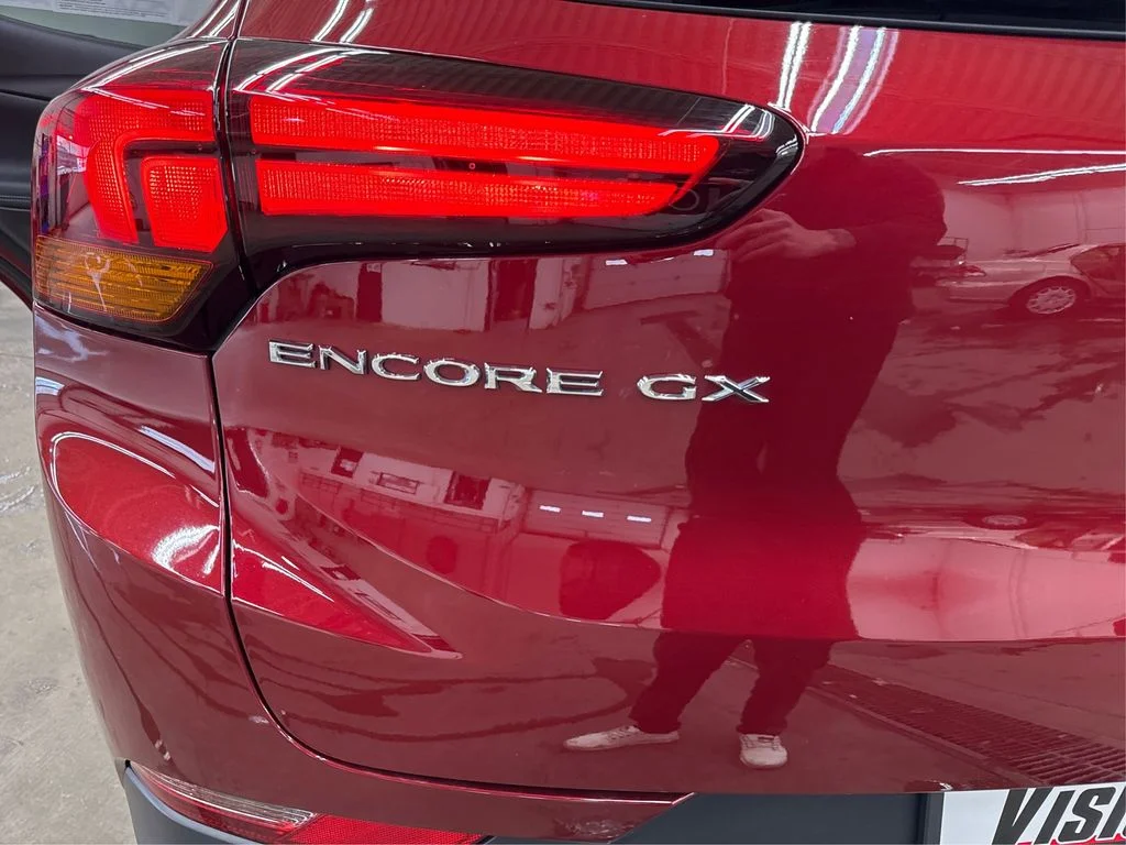 Used 2022 Red Buick Preferred image 14