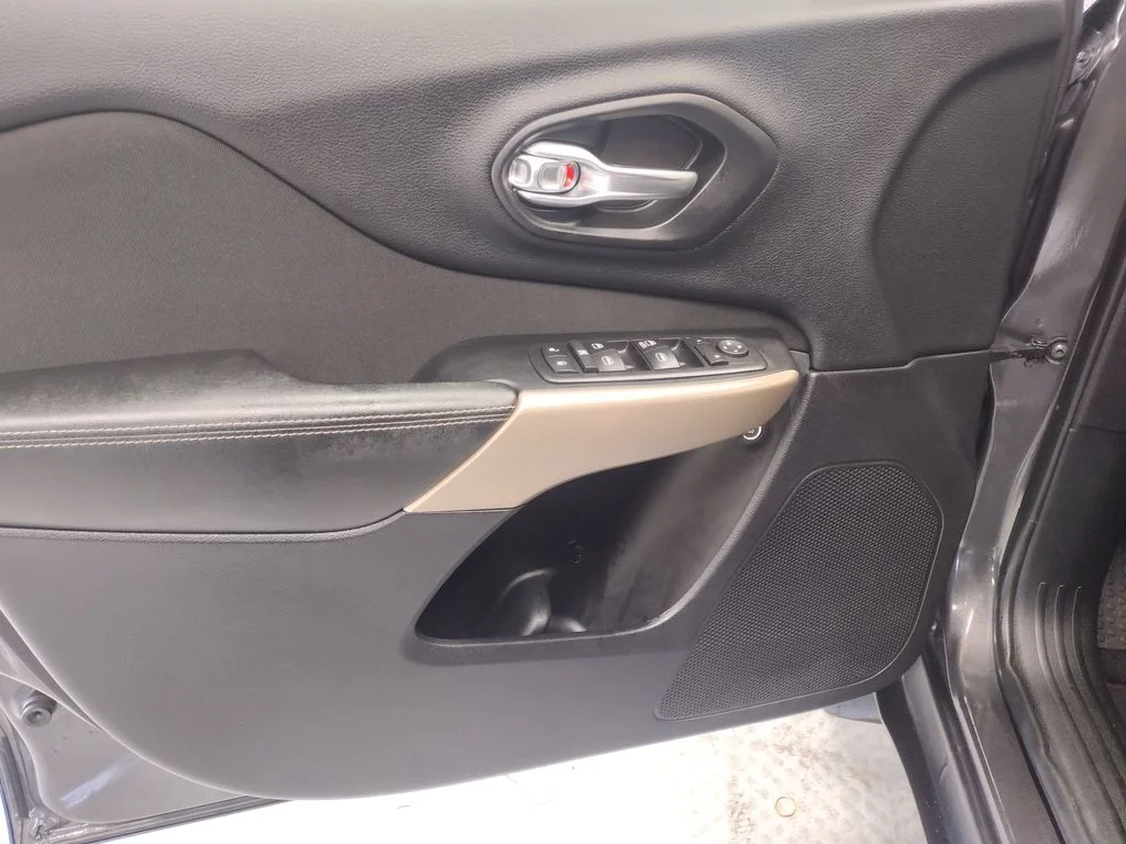 Used 2017 Gray Jeep Sport image 16