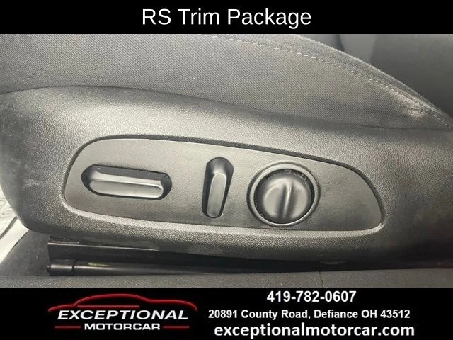 Used 2021 Red Chevrolet RS image 34