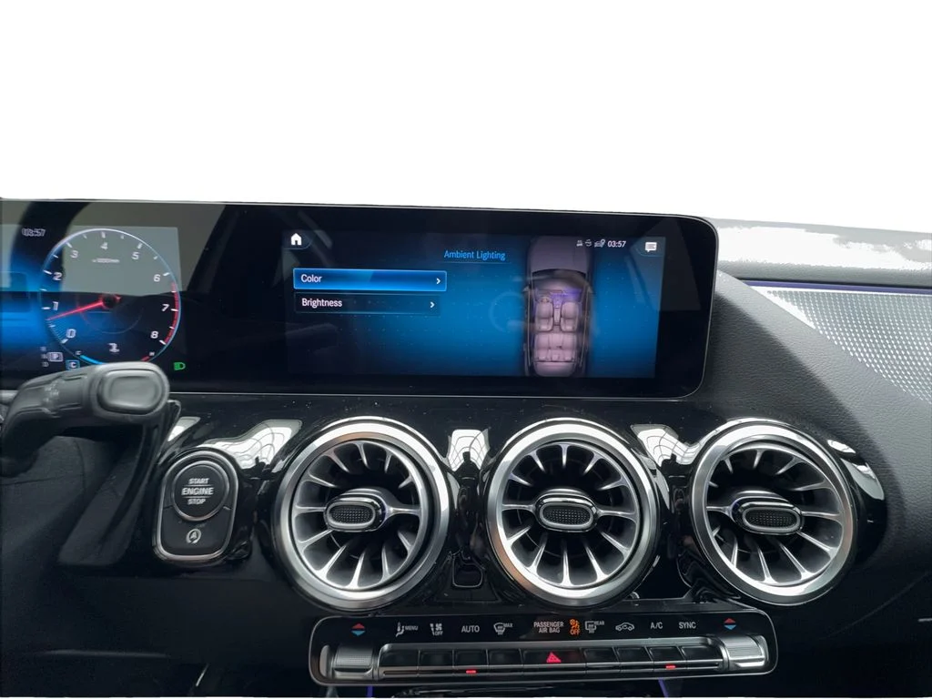 Used 2022 White Mercedes-Benz GLA 250 image 43