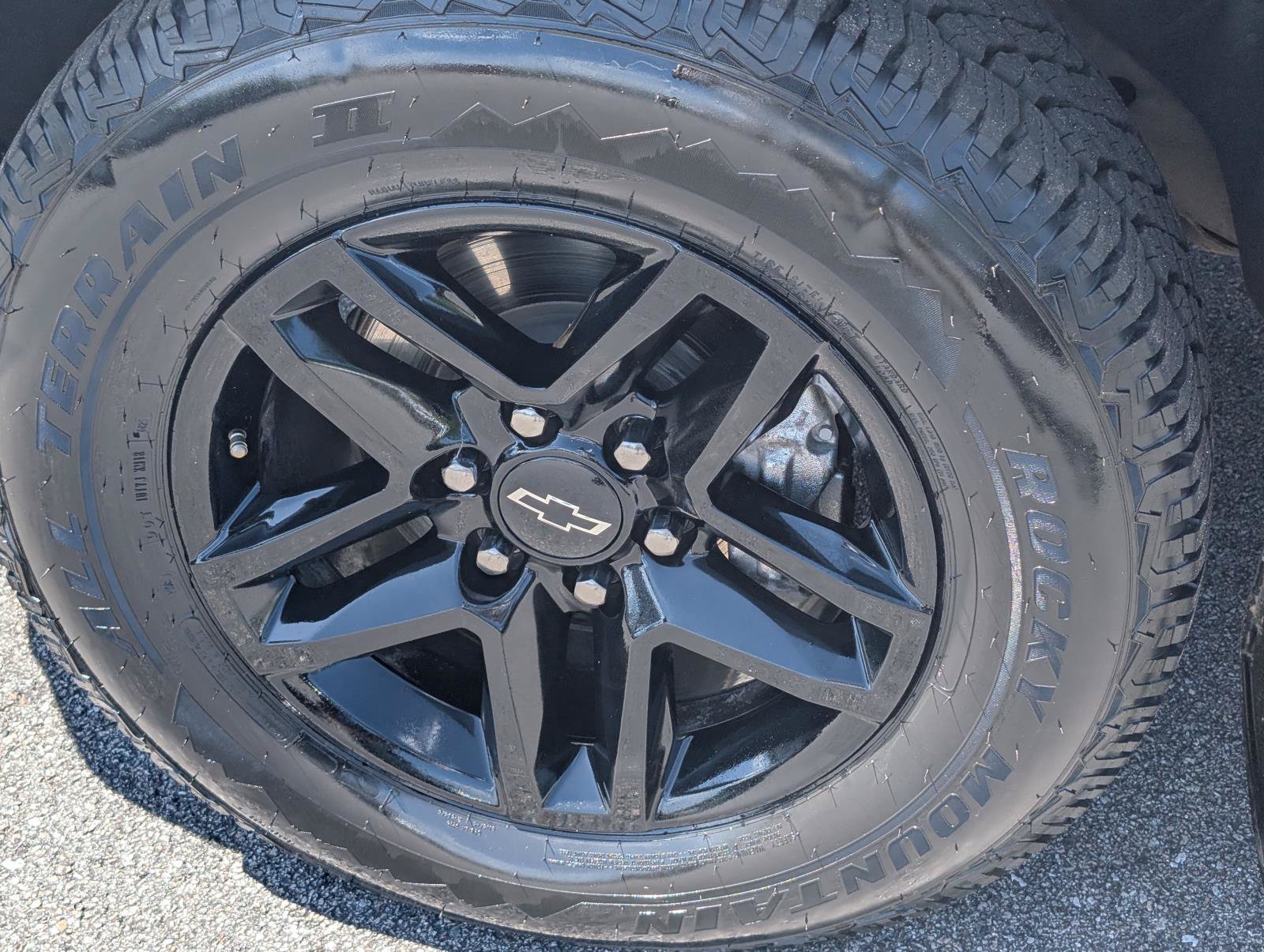 2023 Chevrolet Silverado 1500 LT Trail Boss - Photo 12