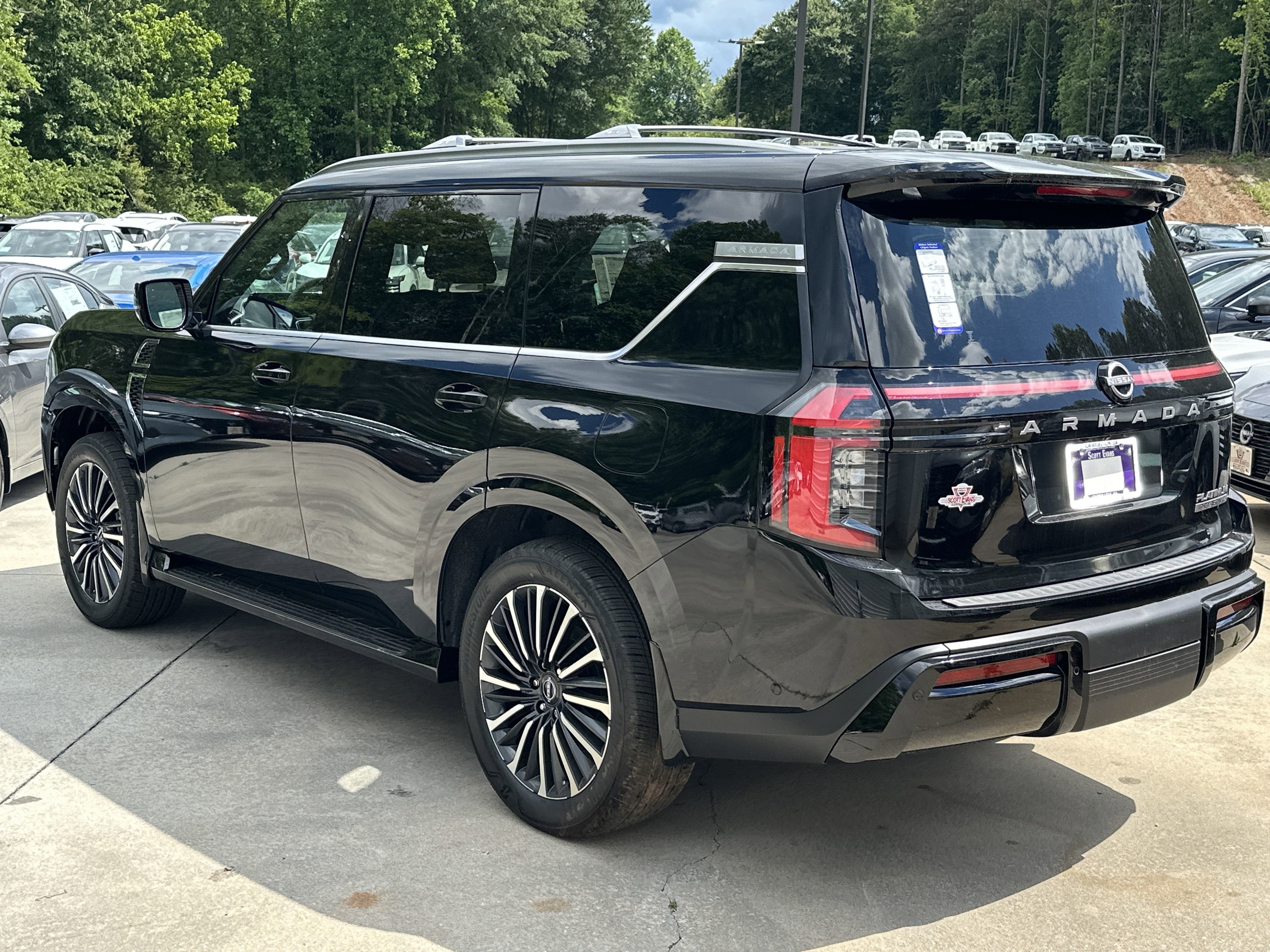 2025 Nissan Armada Platinum Reserve - Photo 6