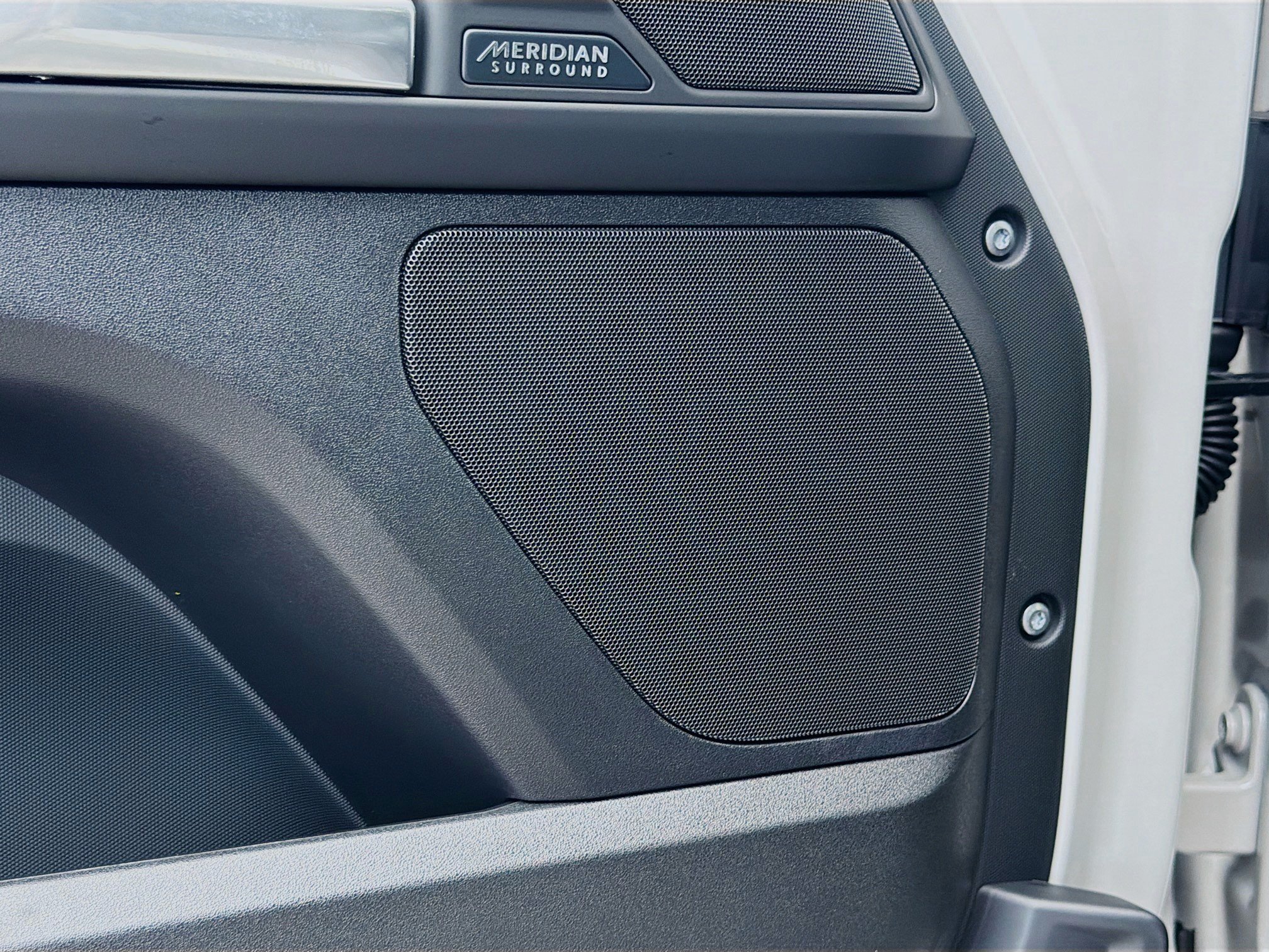 New 2026 Borasco Grey Land Rover X-Dynamic SE image 24