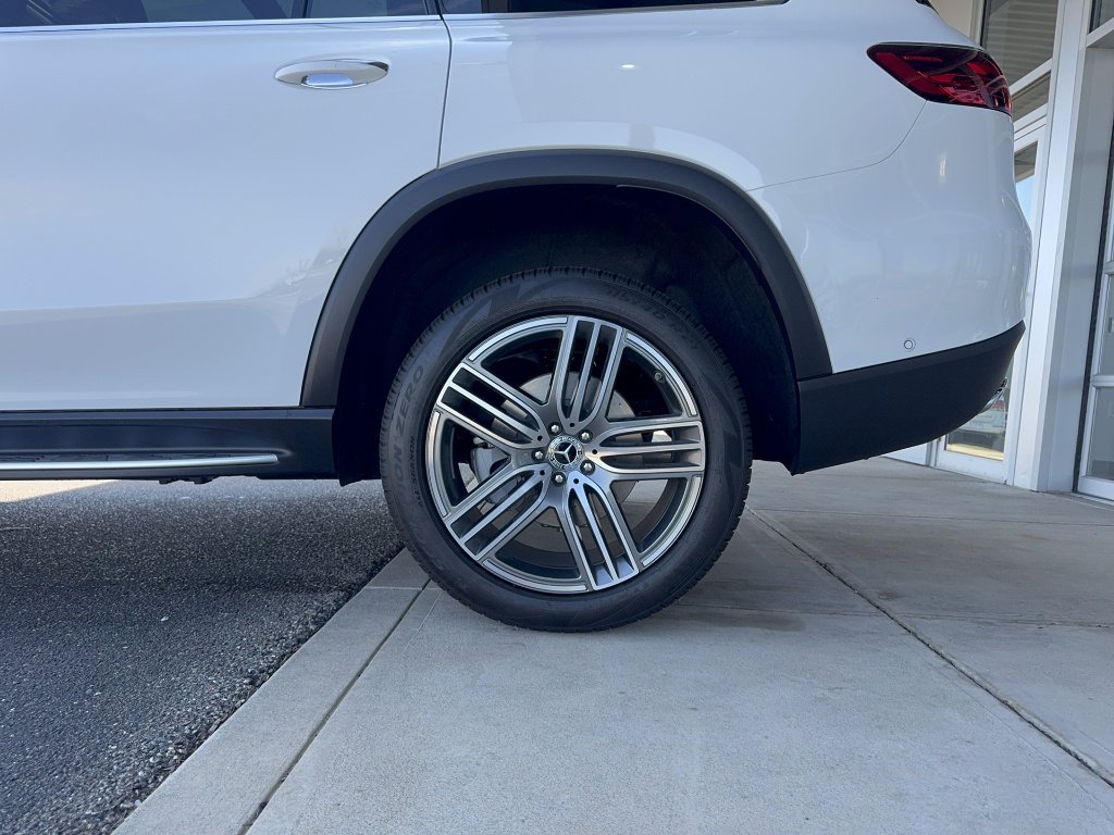 New 2026 Polar White Mercedes-Benz GLS 450 image 8