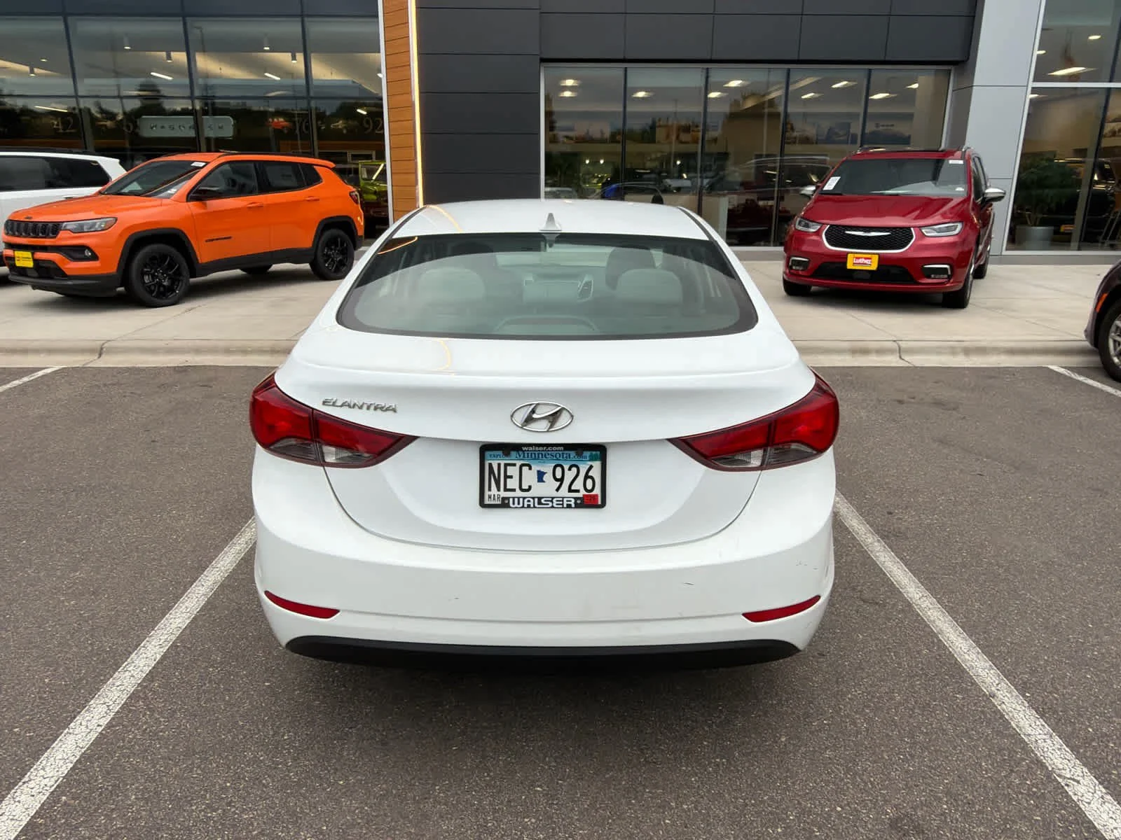 Used 2015 Quartz White Pearl Hyundai SE image 4