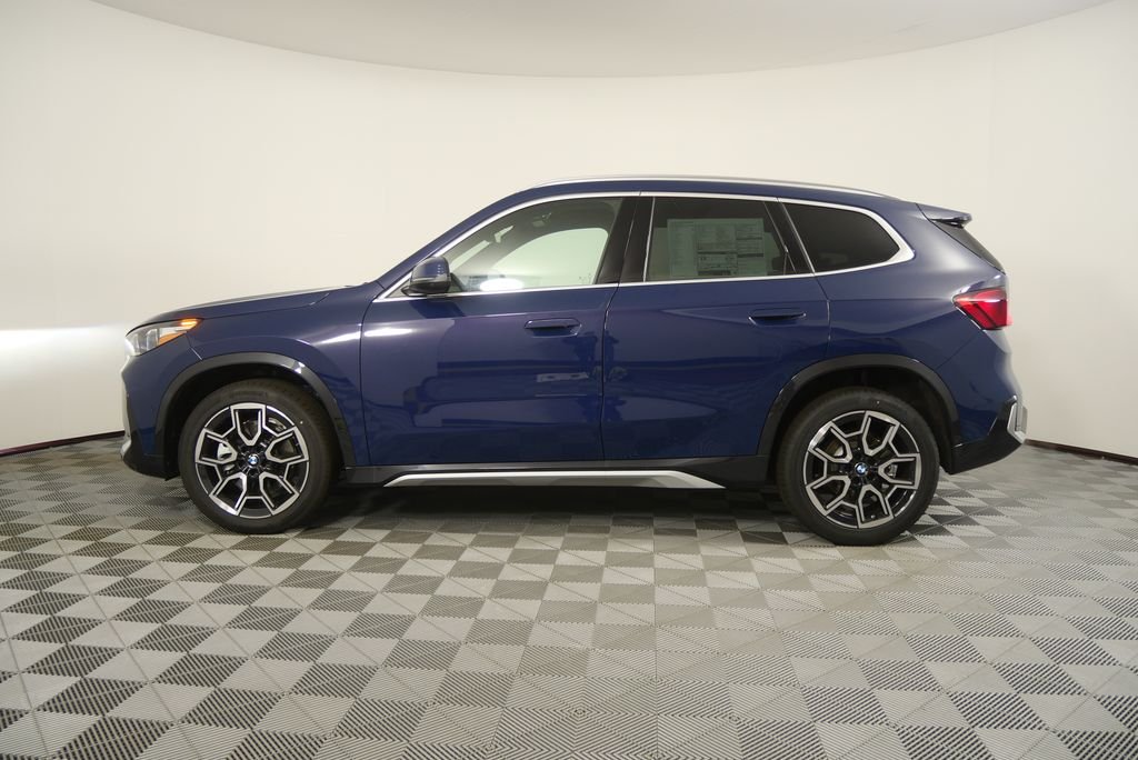 Used 2026 Night Dusk Blue Metallic BMW xDrive28i image 6