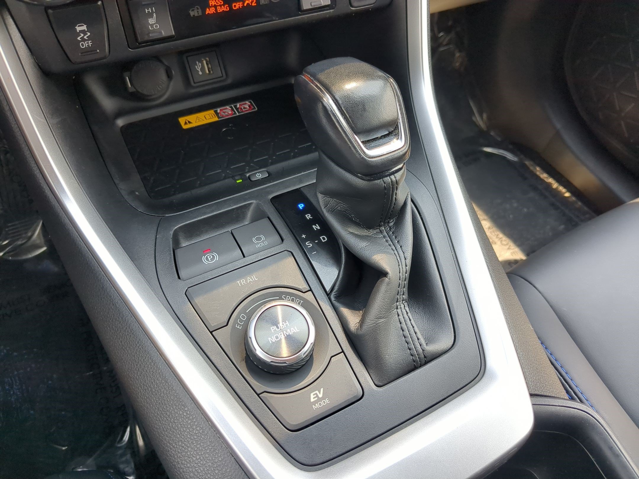Used 2023 Midnight Black Metallic Toyota Hybrid XSE image 27