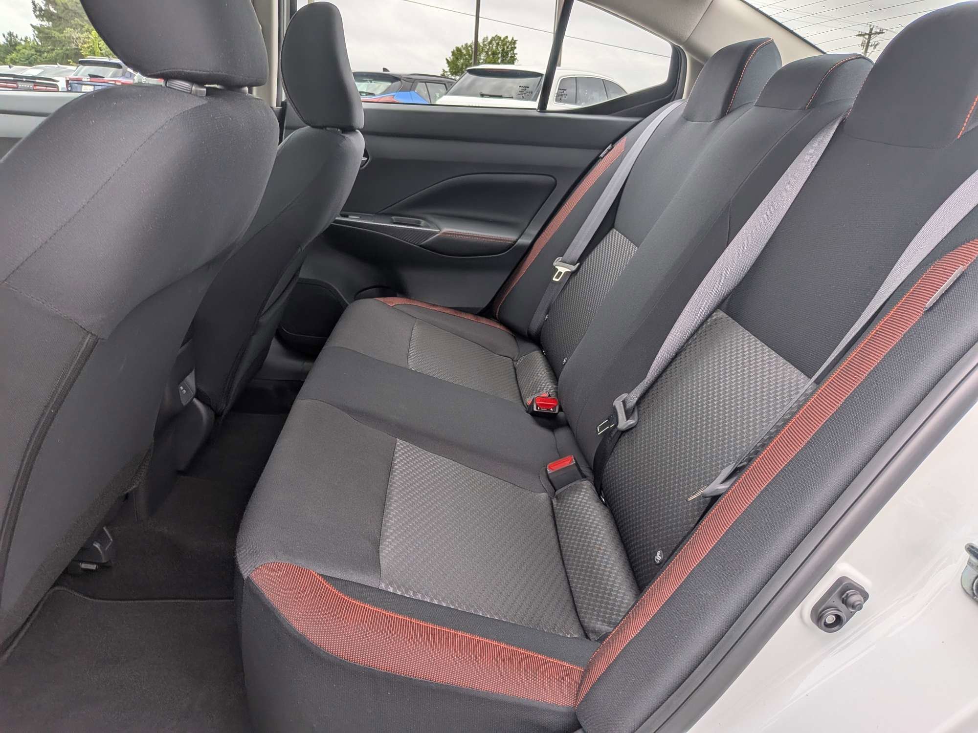 Certified Used 2025 White Nissan 1.6 SR image 11