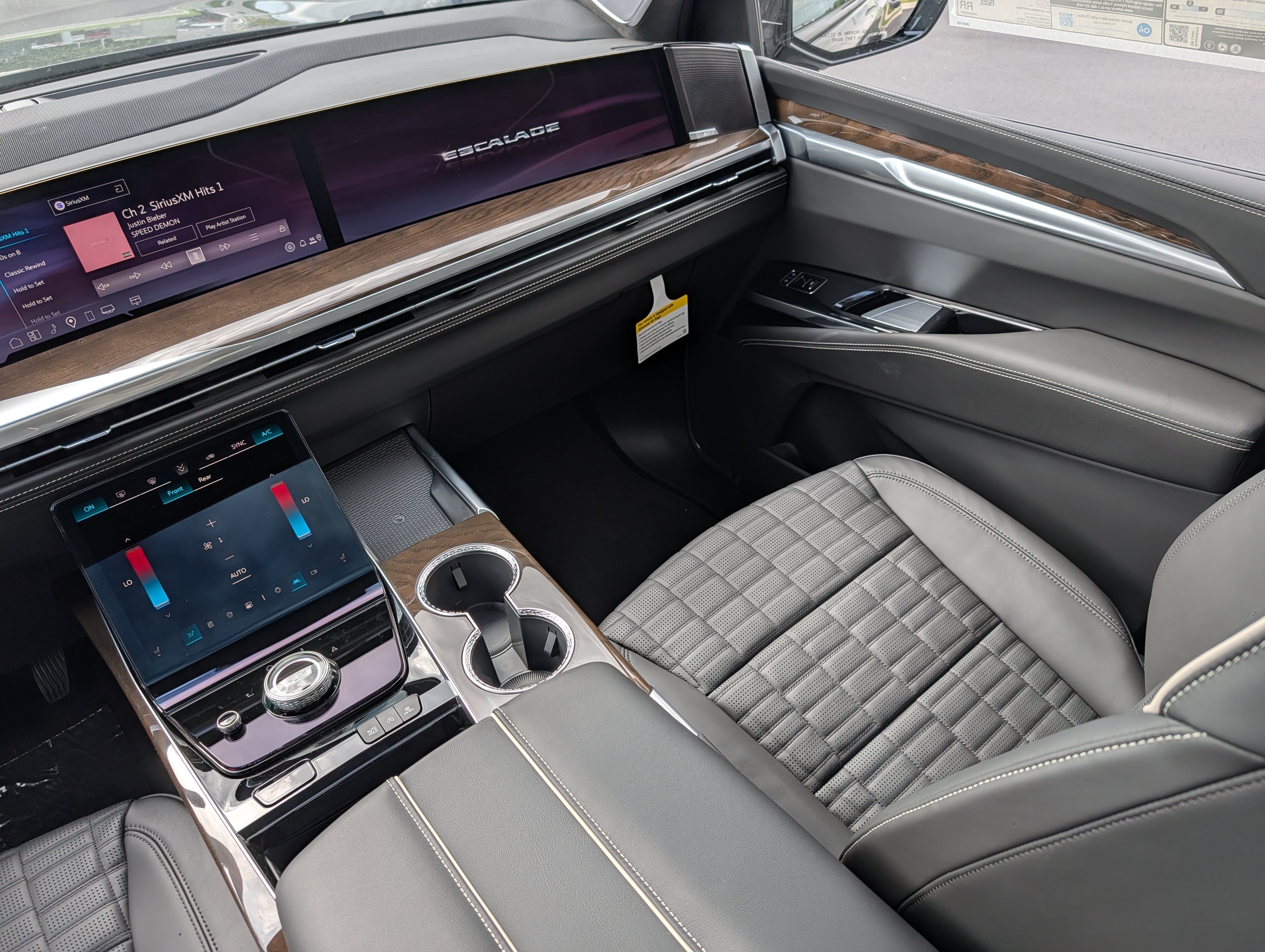 2026 Cadillac Escalade Platinum Sport - Photo 13