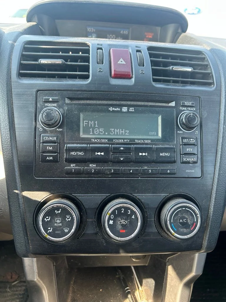 Used 2015 Green Subaru 2.5i Premium image 15