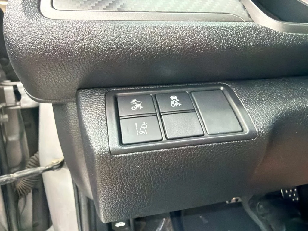 Used 2018 Silver Metallic Honda Sport Touring image 30