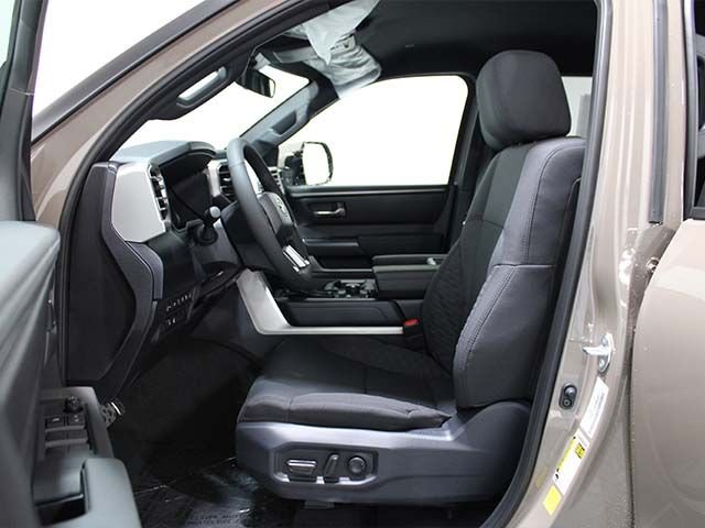 2026 Toyota Tundra SR5 - Photo 4
