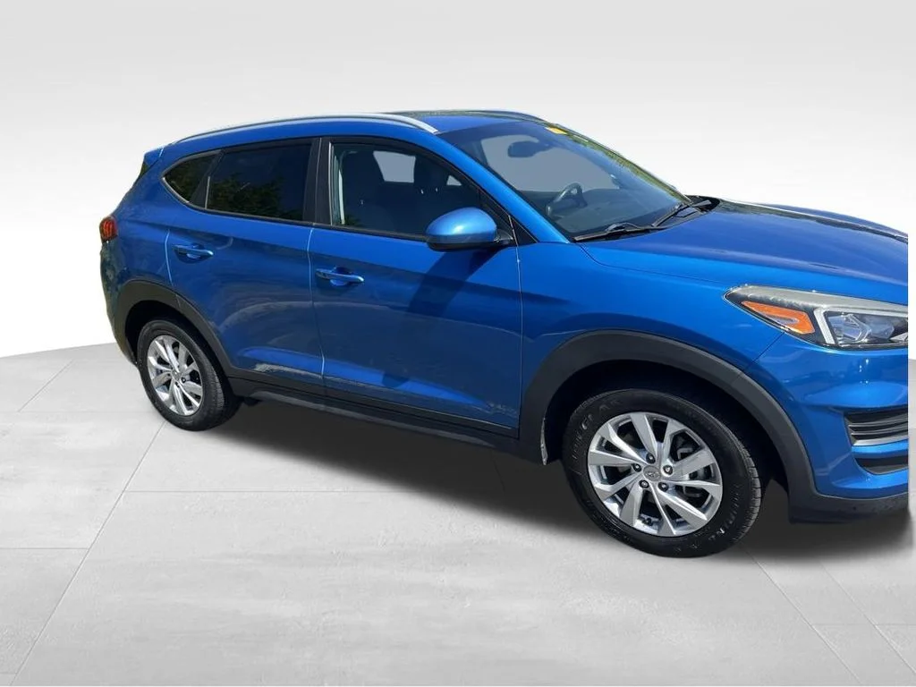 Used 2020 Blue Hyundai Value image 13