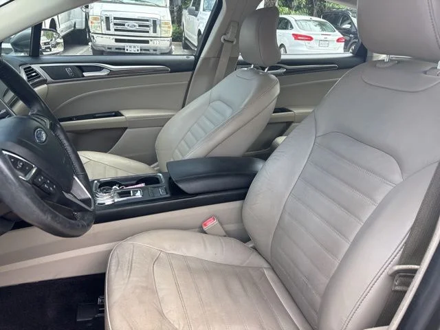 2017 Ford Fusion SE - Photo 32