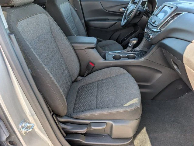2024 Chevrolet Equinox LT - Photo 26