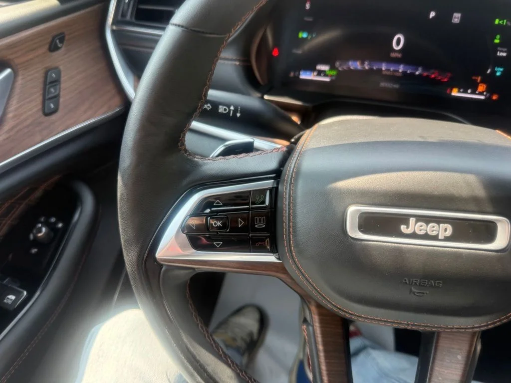Certified Used 2023 Black Jeep Summit 4xe image 18