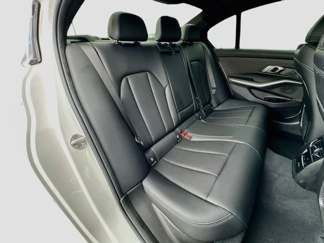 Used 2023 White BMW 330i image 27